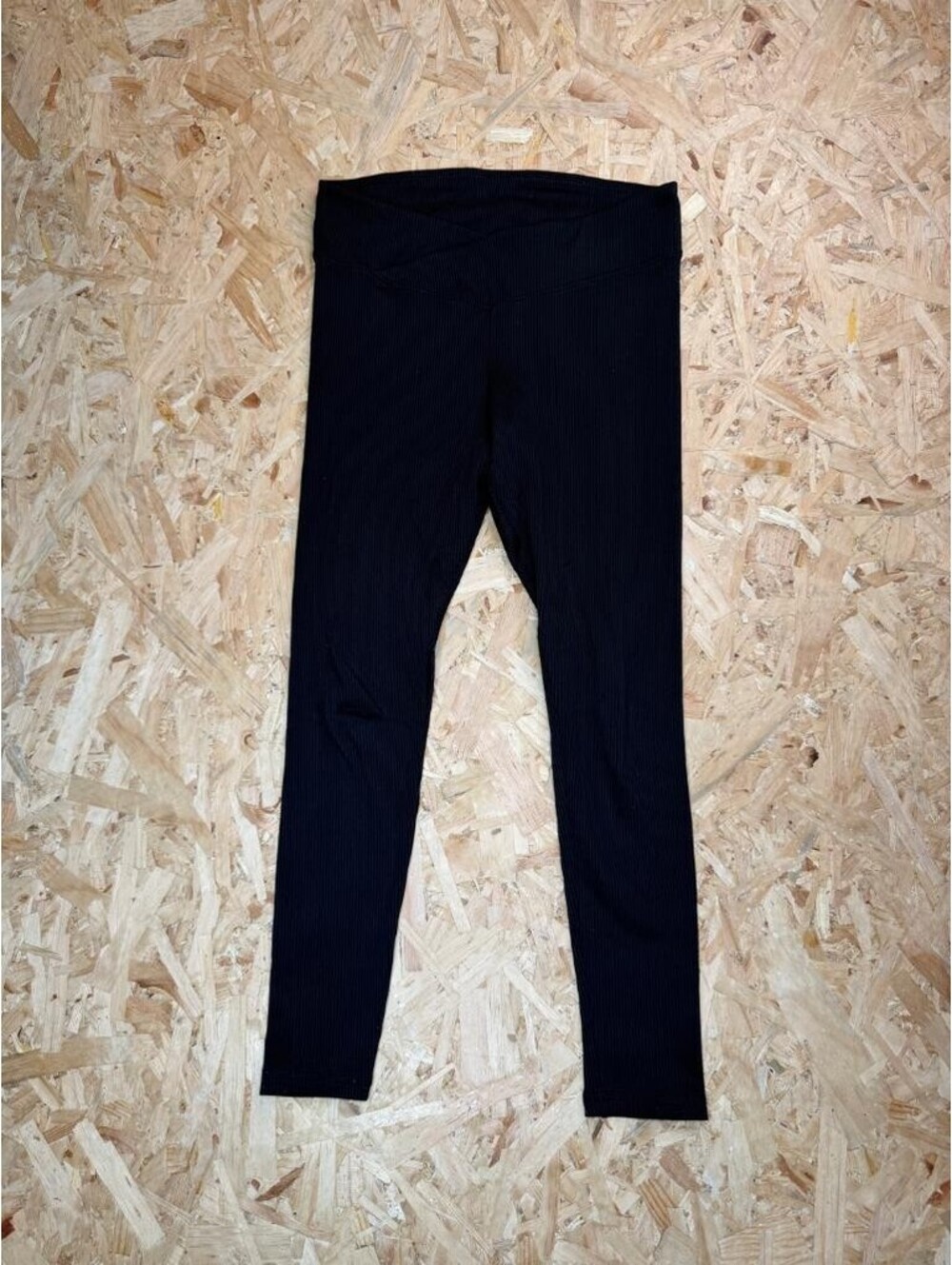 H&M Divided Ribbed Leggings Womens Medium Black Crossover Waistband Athleisure